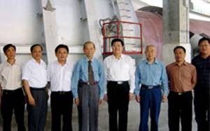 2004年9月17日，時(shí)任江西省人民政府副省長孫剛、九江市人民政府常務(wù)副市長李放視察江西亞東。