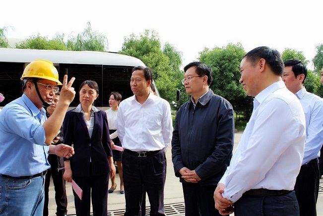 2014年5月8日，湖北省省長(zhǎng)王國(guó)生在黃岡市委書記劉雪榮、武穴市委書記吳美景等陪同下，蒞臨黃岡亞?wèn)|參視察，亞泥（中國(guó)）副執(zhí)行長(zhǎng)張振昆、公司總經(jīng)理黃藤田、協(xié)理許文峰親自接待。